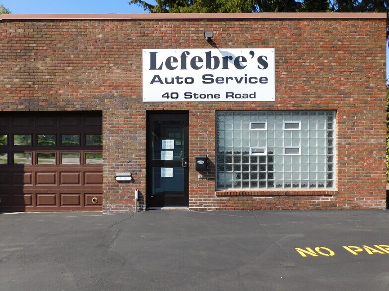 40 Stone Rd, Greece, NY à vendre - Photo de l’immeuble – Image 2 sur 20