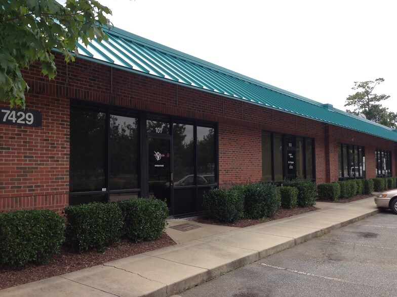 7429 Acc Blvd, Raleigh, NC à louer - Photo de l’immeuble – Image 2 sur 6