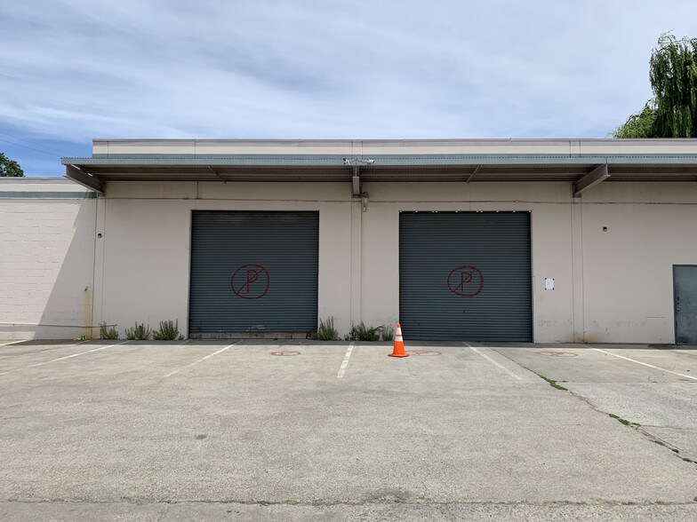 2400 Filbert St, Oakland, CA à louer - Photo de l’immeuble – Image 2 sur 18