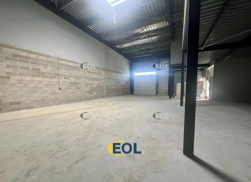 Industriel/Logistique dans Villeneuve-sous-Dammartin à louer - Photo intérieure – Image 3 sur 4