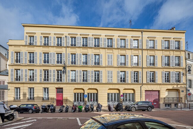 Plus de détails pour 3 Rue Pétigny, Versailles - Bureau à louer