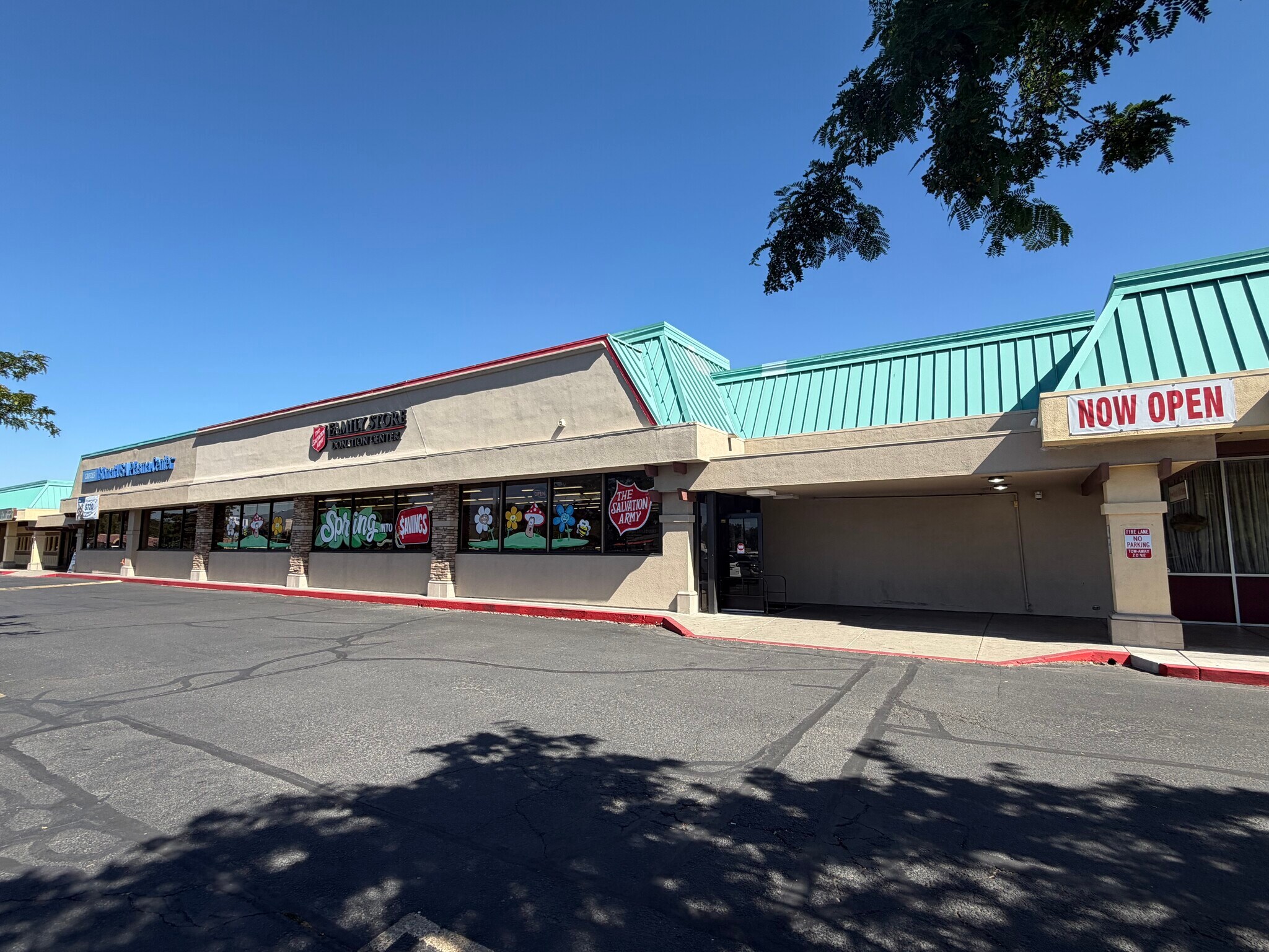 662 E Prater Way, Sparks, NV à louer Photo principale– Image 1 sur 6