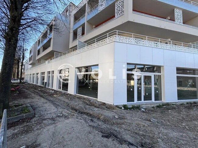 Plus de détails pour Local commercial à vendre