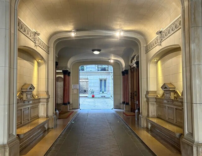 Plus de détails pour Bureau à louer