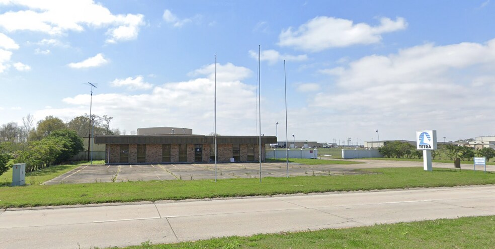 3019 W Admiral Doyle Dr, New Iberia, LA à vendre - Photo de l’immeuble – Image 3 sur 6