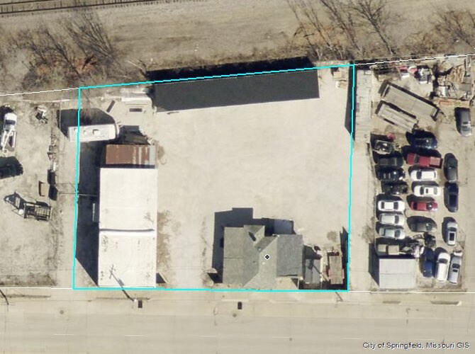 819-823 W Commercial St, Springfield, MO à vendre - Photo de l’immeuble – Image 2 sur 9