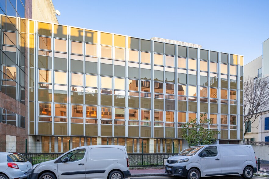 Bureau dans Levallois-Perret à louer - Photo principale – Image 1 sur 2