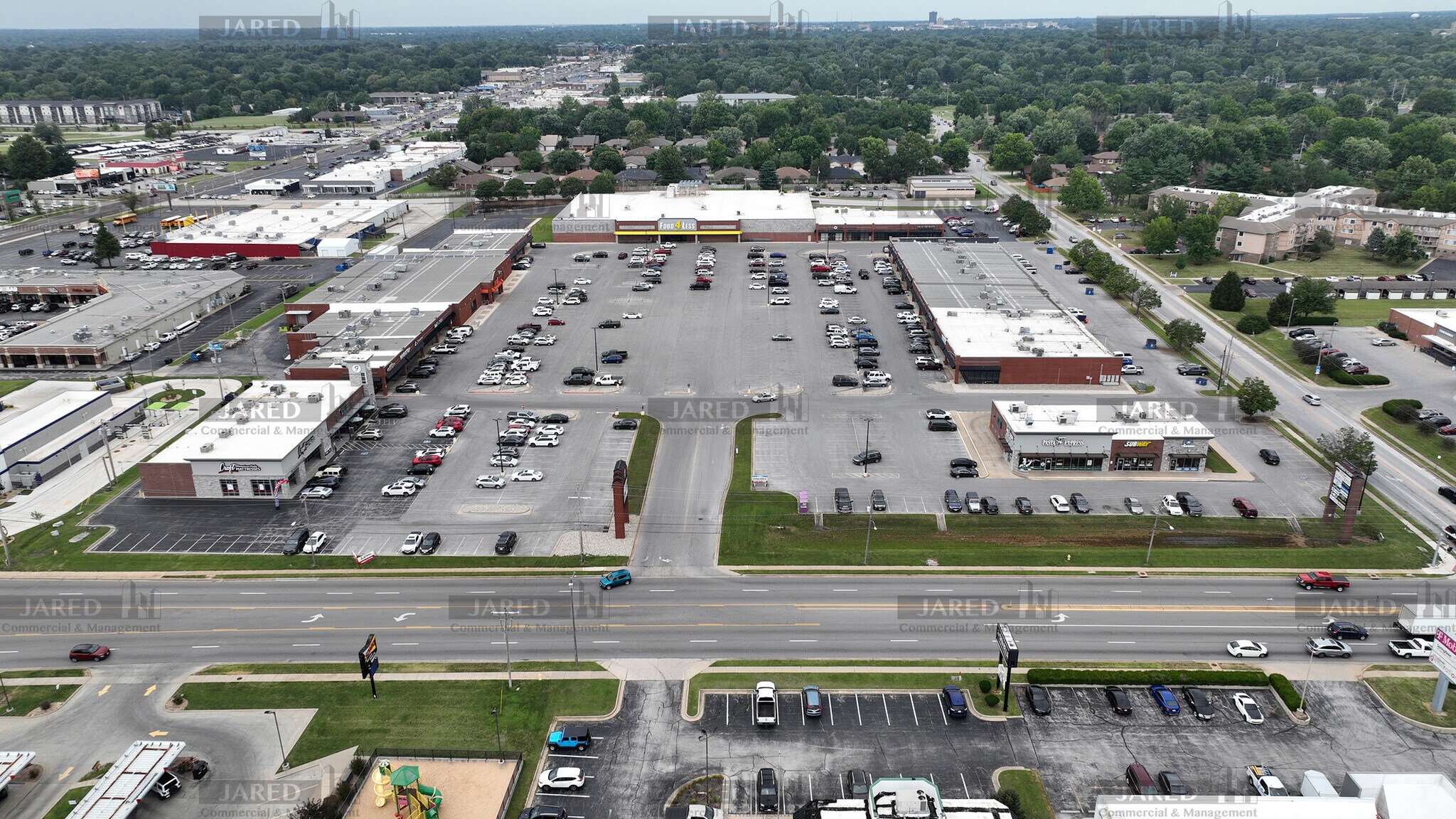 303-321 E Battlefield St, Springfield, MO à louer Photo de l’immeuble– Image 1 sur 15