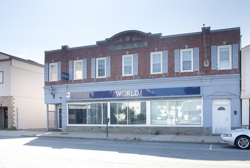 377 Second St, Fall River, MA à vendre - Photo de l’immeuble – Image 3 sur 37