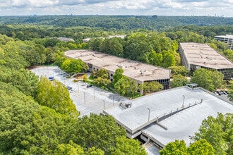 4100 Wildwood Pky, Atlanta, GA - VUE AÉRIENNE  vue de carte
