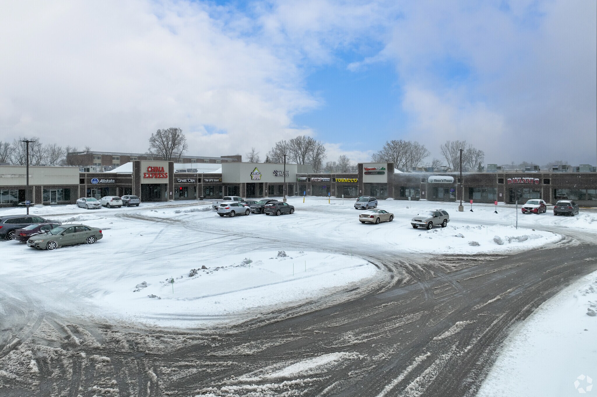 3673 Lexington Ave N, Arden Hills, MN à louer Photo principale– Image 1 sur 7