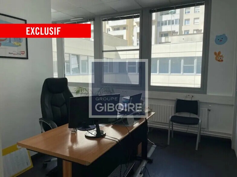 1 Place Maréchal Juin, Rennes à louer - Photo de l’immeuble – Image 3 sur 9