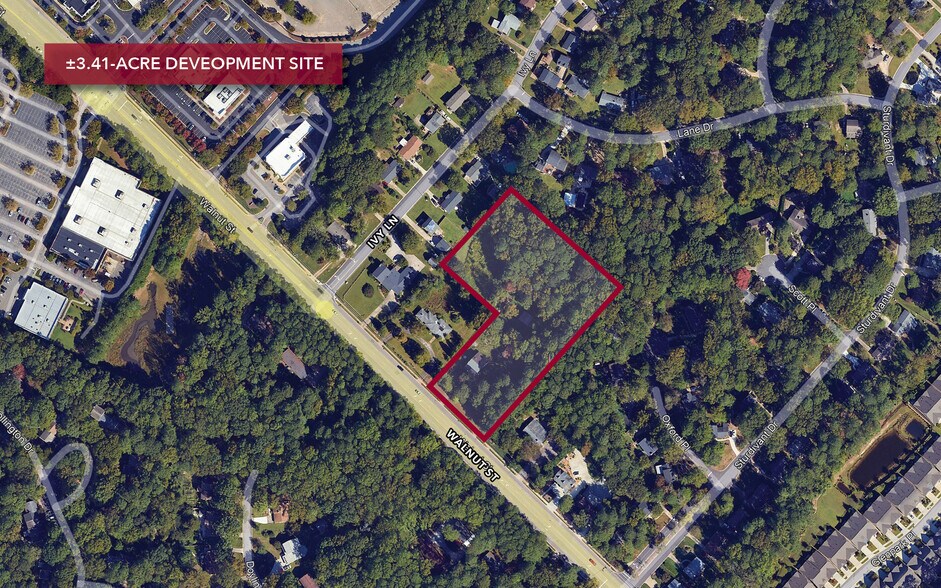 1215 Walnut St, Cary, NC à vendre - Photo de l’immeuble – Image 2 sur 4