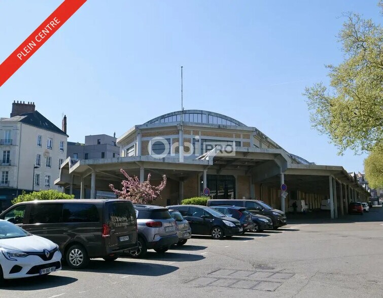 Local commercial dans Nantes à louer - Photo de l’immeuble – Image 1 sur 6