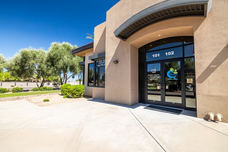 8405 E Baseline Rd, Mesa, AZ à louer - Photo de l’immeuble – Image 3 sur 8