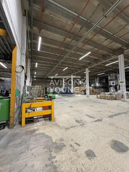 Local d’activités dans Rosny-sous-Bois à louer - Photo intérieure – Image 2 sur 3