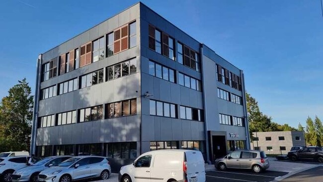 Plus de détails pour Bureau à vendre