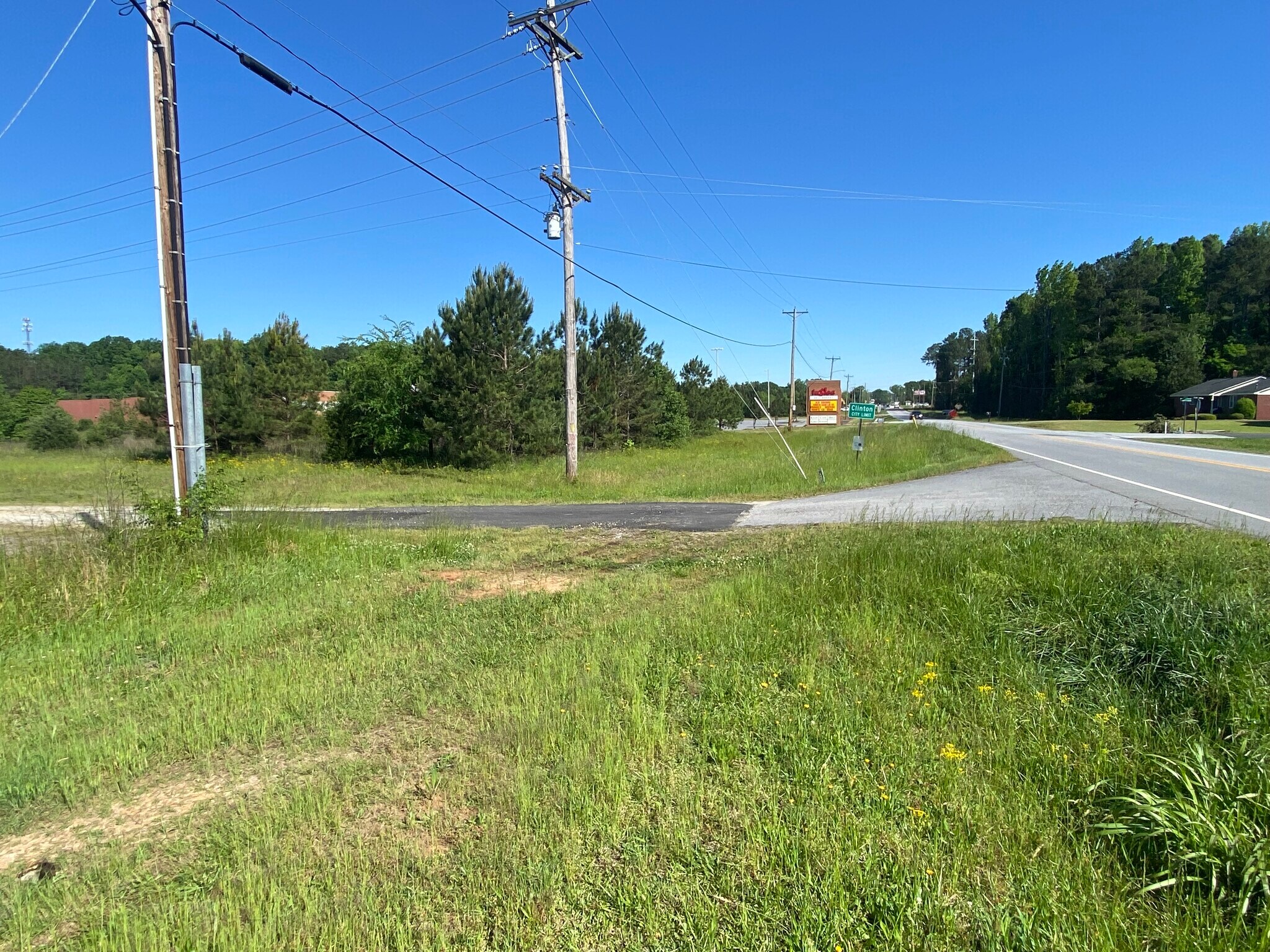 Highway 56, Clinton, SC à vendre Photo principale– Image 1 sur 6