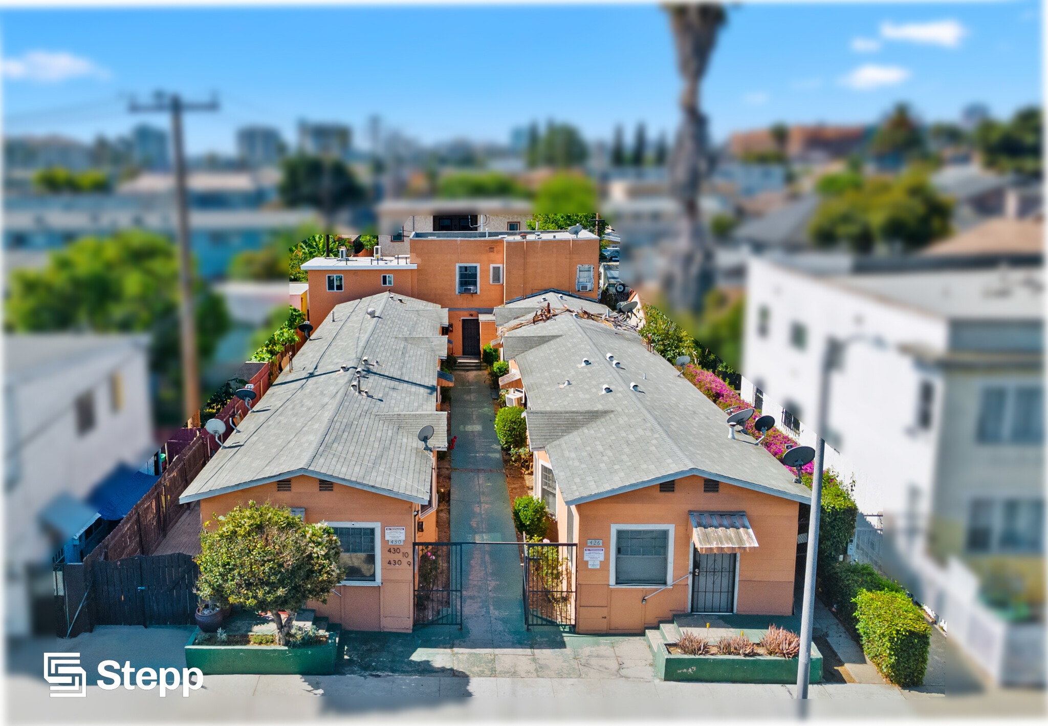 426-430 E 17th St, Long Beach, CA à vendre Photo de l’immeuble– Image 1 sur 13