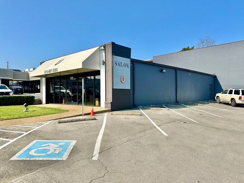 909 8th Ave S, Nashville, TN à louer - Photo de l’immeuble – Image 3 sur 4