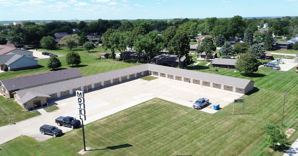 203 SW 7th St, Stuart, IA à vendre - Photo principale – Image 1 sur 39