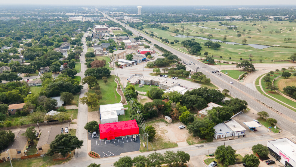 110 Lincoln Ave, College Station, TX à louer - Photo de l’immeuble – Image 2 sur 6