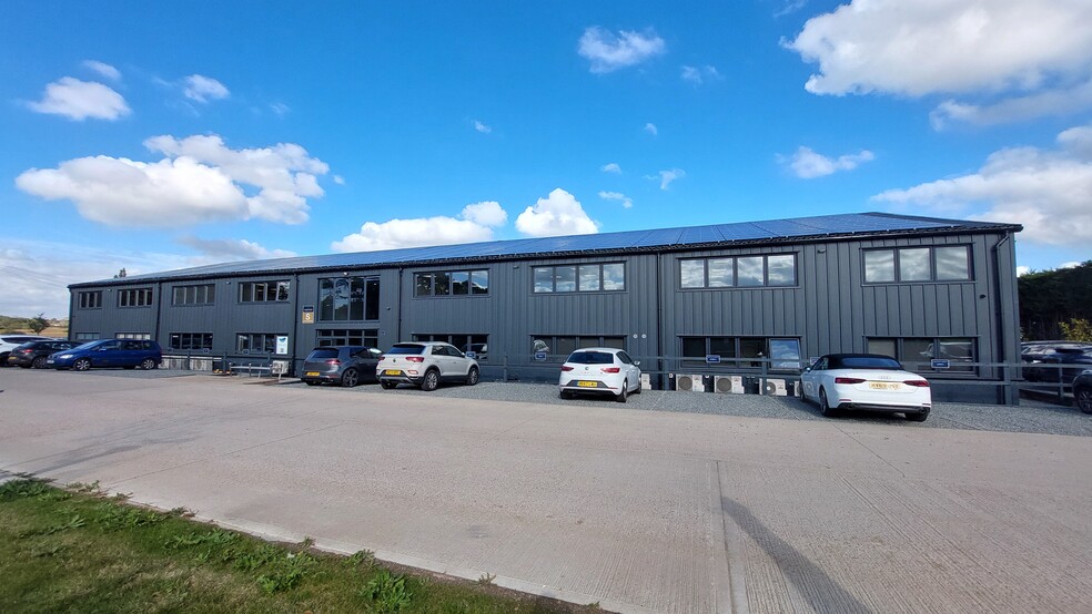 West Hanningfield Rd, Chelmsford à louer - Photo de l’immeuble – Image 2 sur 2