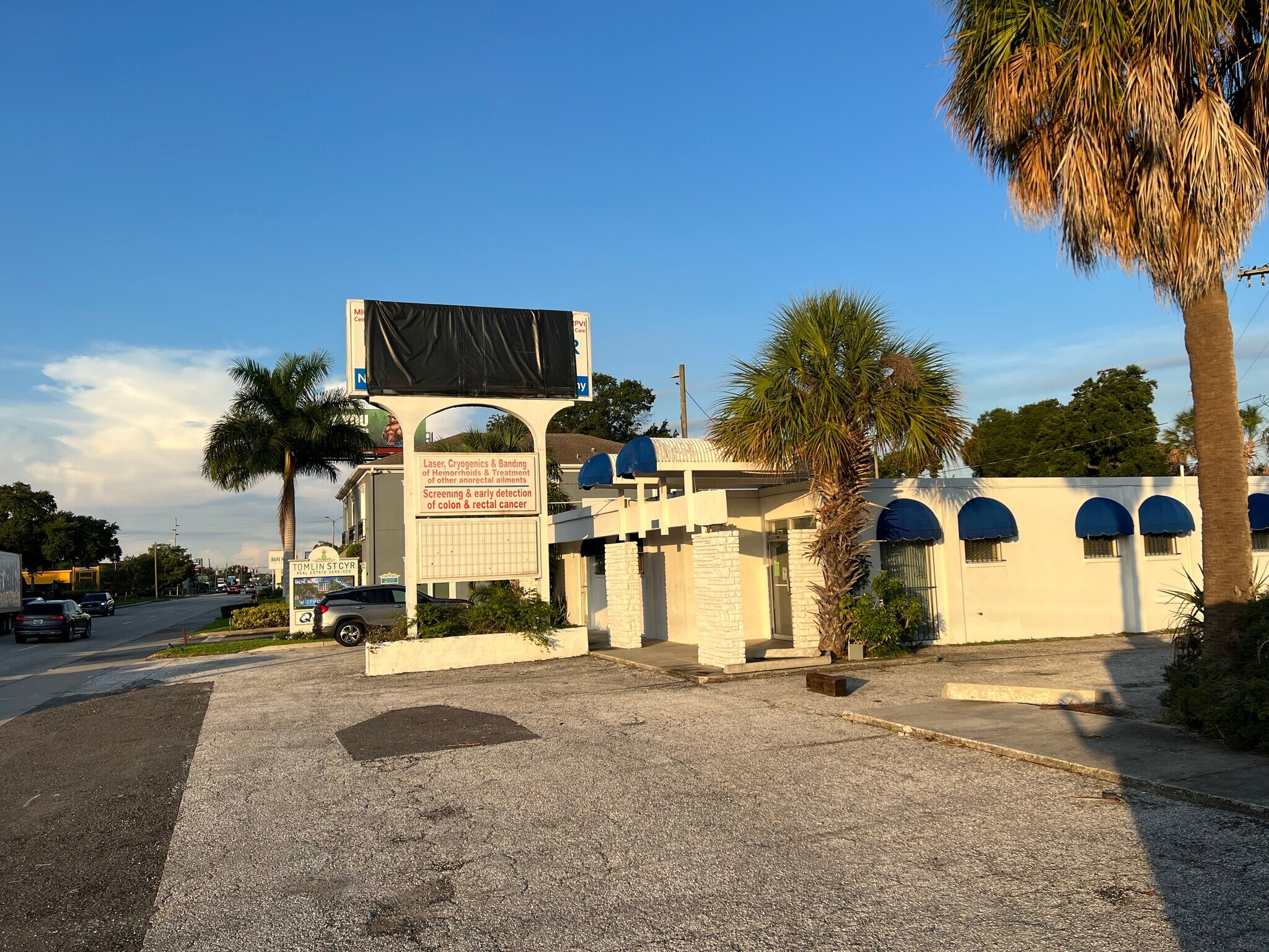 3901 Henderson Blvd, Tampa, FL à louer Photo de l’immeuble– Image 1 sur 10