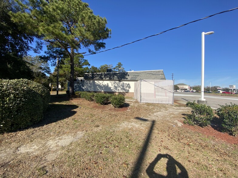 3730 Highway 17, Murrells Inlet, SC à louer - Photo de l’immeuble – Image 3 sur 9