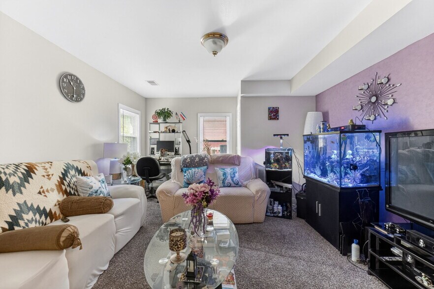 204 W Madison St, Easton, PA à vendre - Photo intérieure – Image 3 sur 69