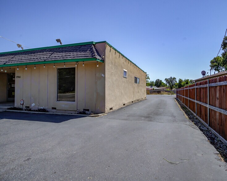 2901 North St, Anderson, CA à vendre - Photo de l’immeuble – Image 3 sur 34