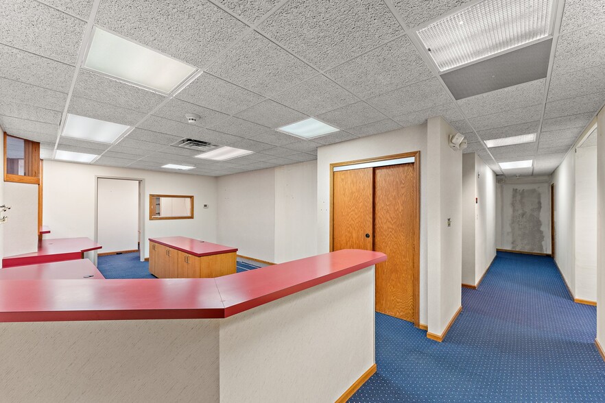 1651-1657 Thornapple Way, Valparaiso, IN à louer - Photo intérieure – Image 2 sur 16