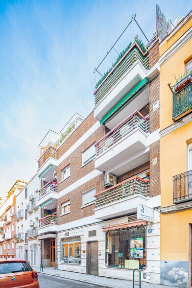 Calle de Malcampo, 23, Madrid, Madrid à vendre - Photo de l’immeuble – Image 2 sur 2