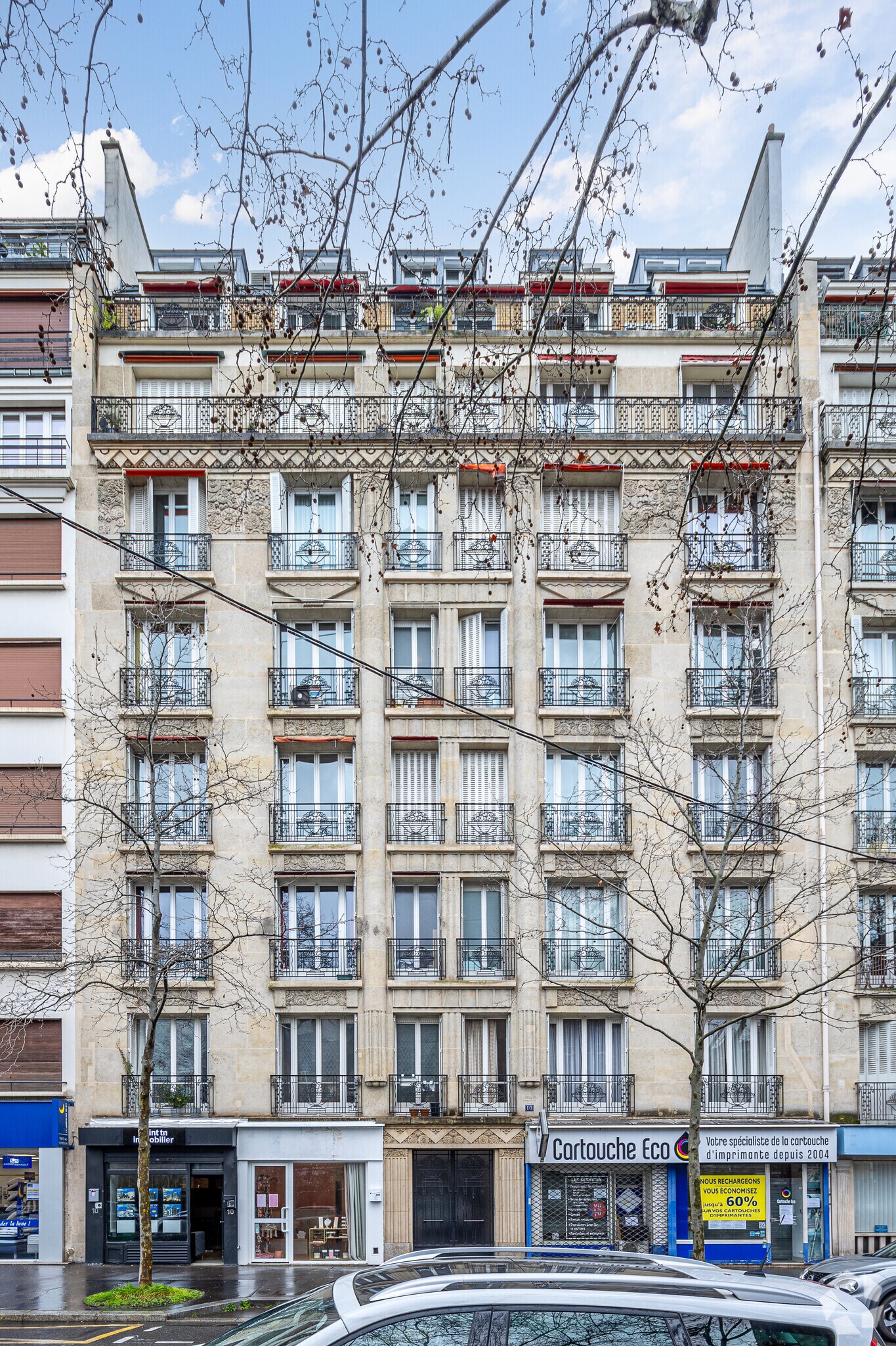 Immeuble residentiel dans Paris à vendre Photo principale– Image 1 sur 2