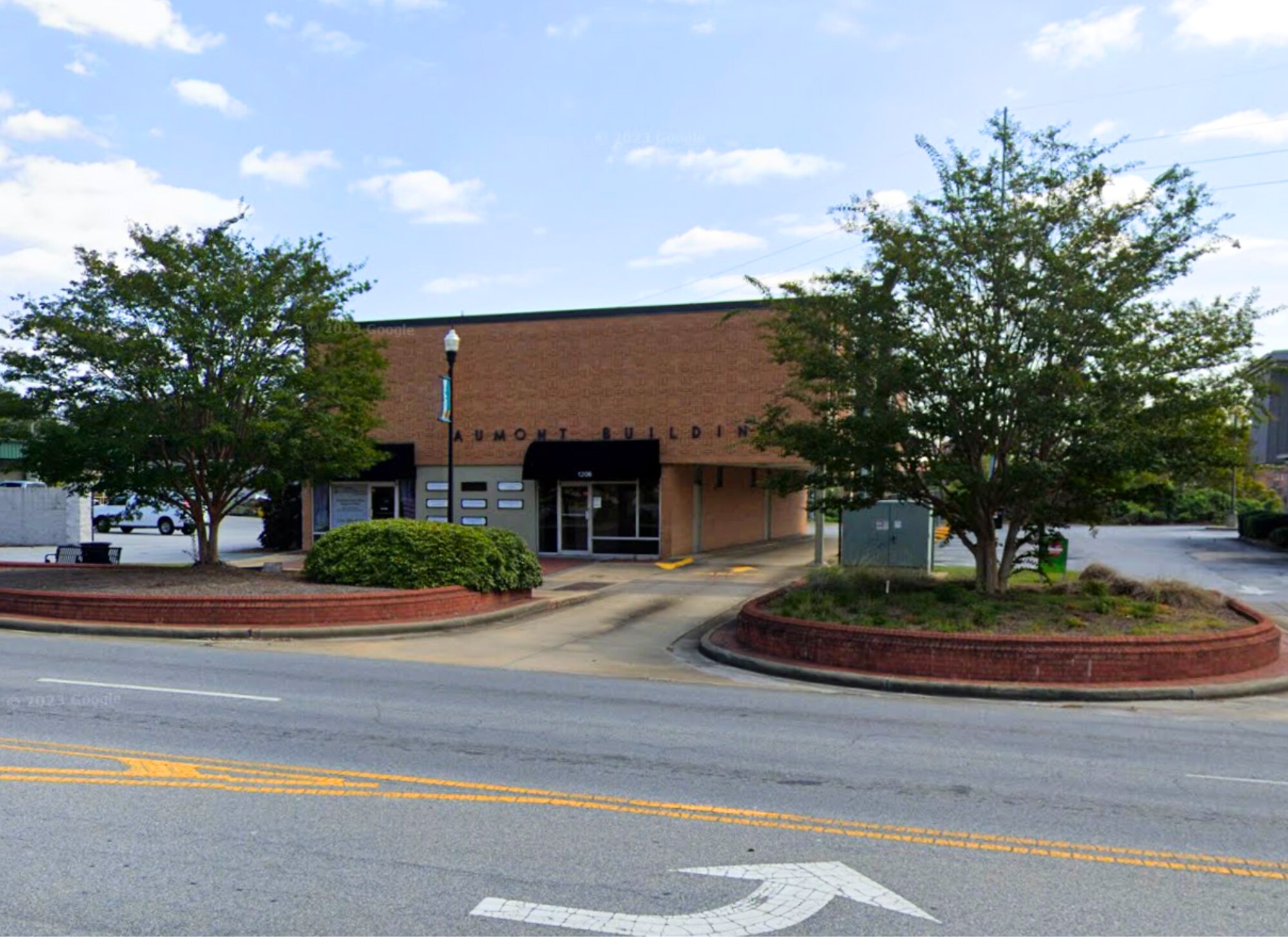 1208 Broad St, Phenix City, AL à louer Photo principale– Image 1 sur 12