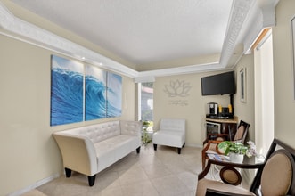 715 George Bush Blvd, Delray Beach, FL à louer Photo intérieure– Image 2 sur 24