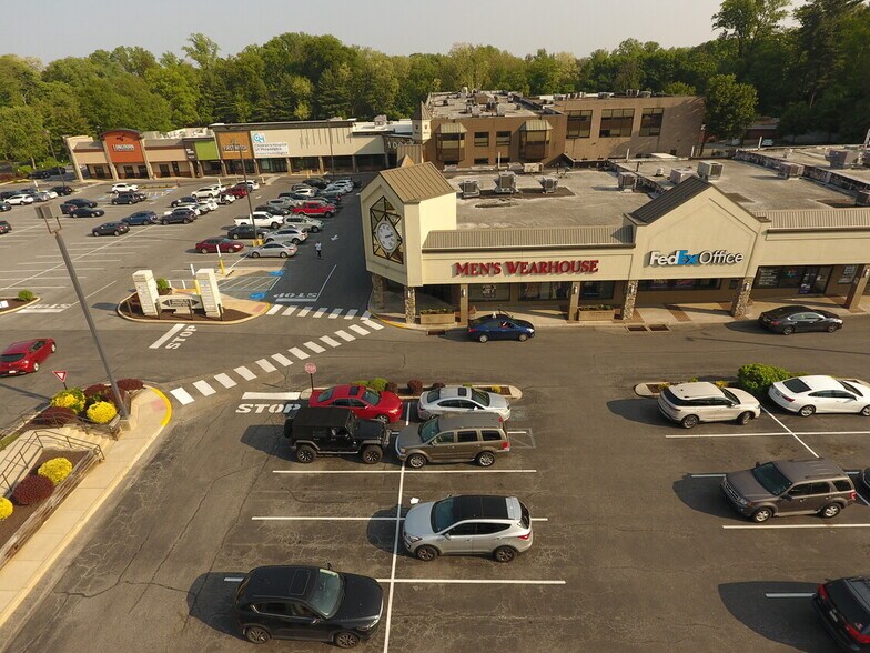 1001 Baltimore Pike, Springfield Township, PA à louer - Photo de l’immeuble – Image 3 sur 26