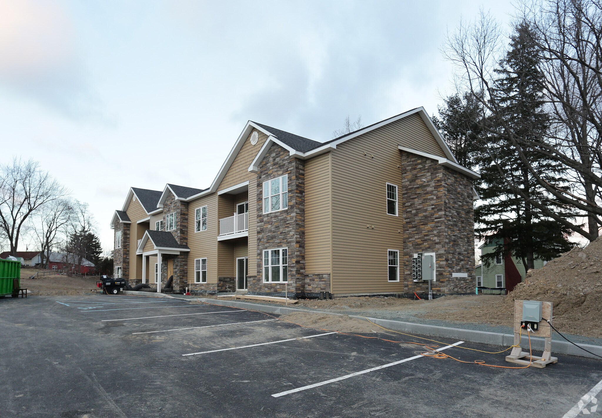 1095 Loudon Rd, Cohoes, NY à vendre Photo principale– Image 1 sur 3