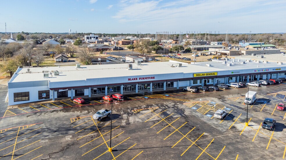 98-110 Midtown Dr, Kilgore, TX à louer - Photo de l’immeuble – Image 3 sur 35