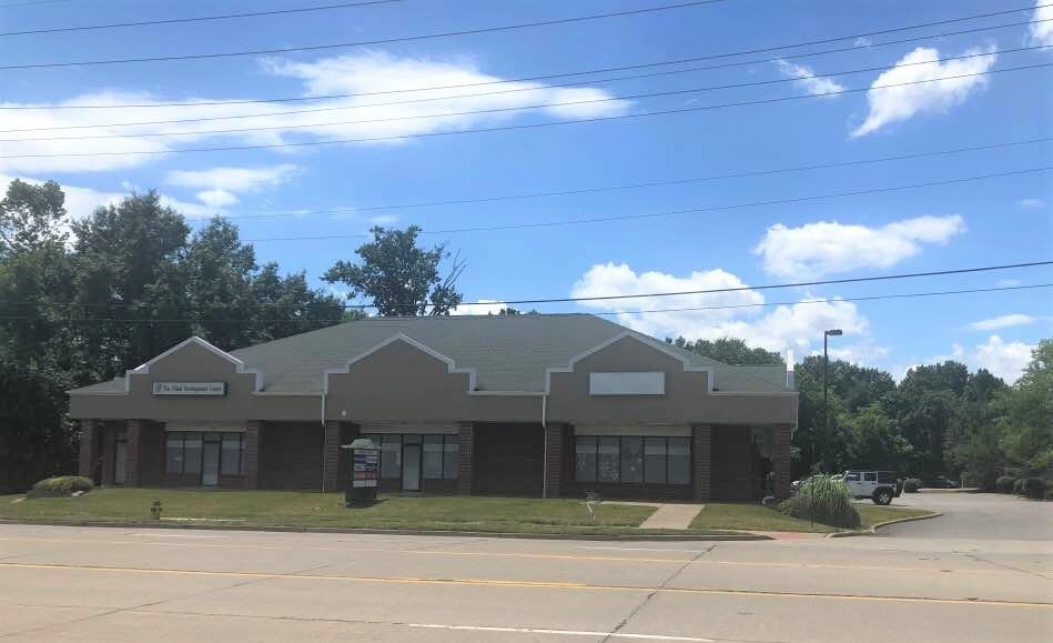 2108-2126 Bryan Valley Commercial Dr, O'Fallon, MO à vendre Photo principale– Image 1 sur 8