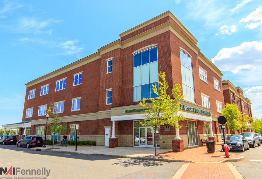 3 Liberty St, Plainsboro, NJ à vendre - Photo principale – Image 1 sur 8