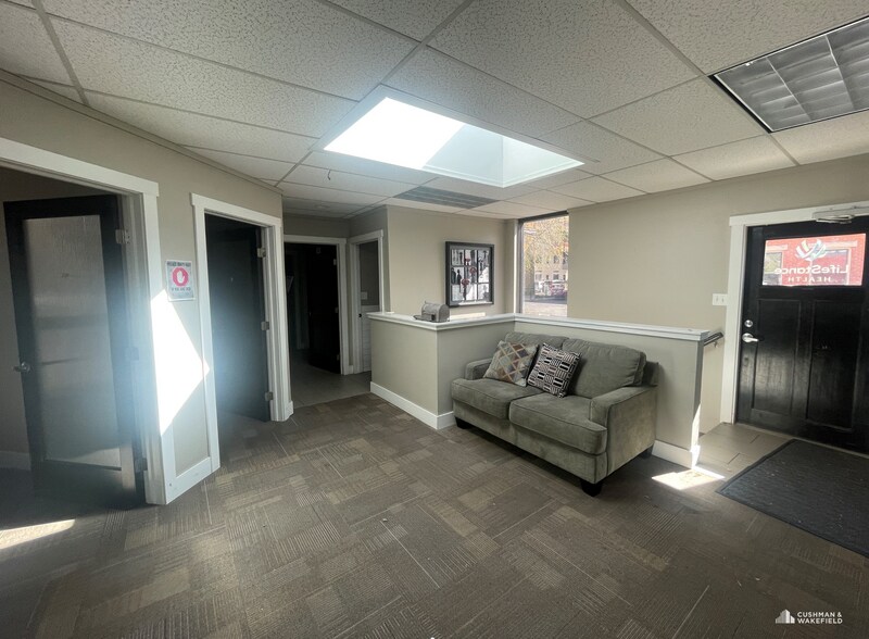 320 W Olive St, Fort Collins, CO à vendre - Photo intérieure – Image 2 sur 10