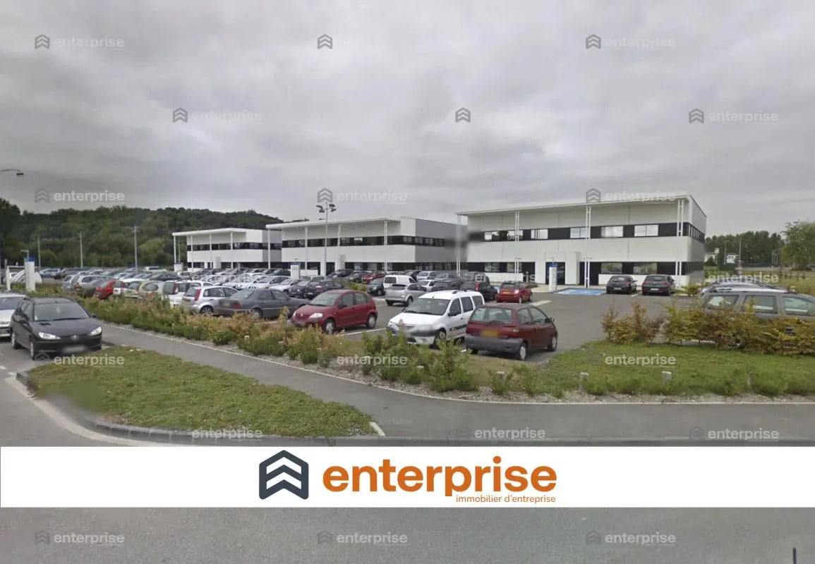 Bureau dans Compiègne à louer Photo de l’immeuble– Image 1 sur 10
