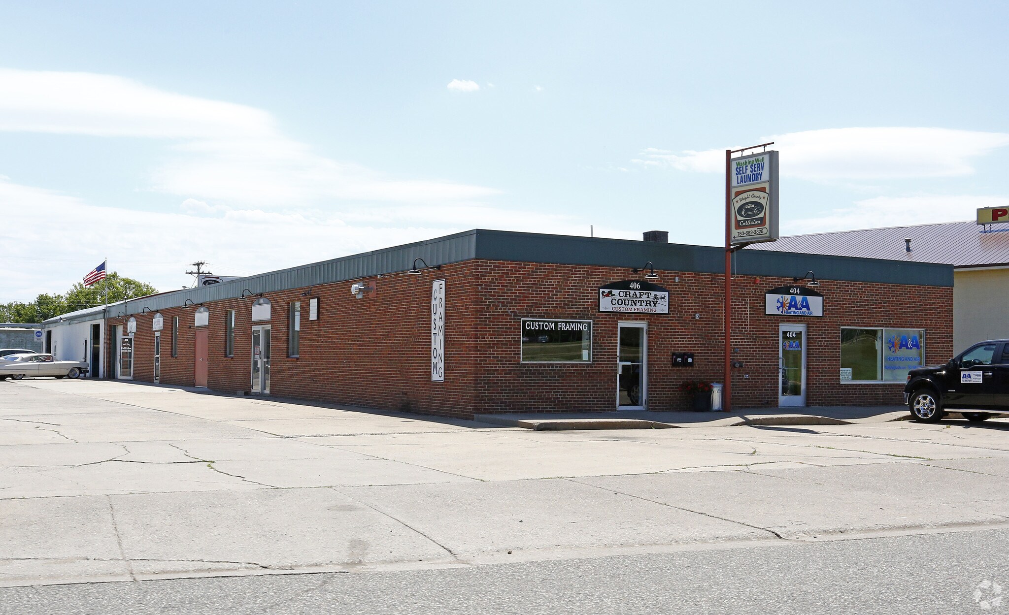 404-412 7th St NE, Buffalo, MN à louer Photo principale– Image 1 sur 3