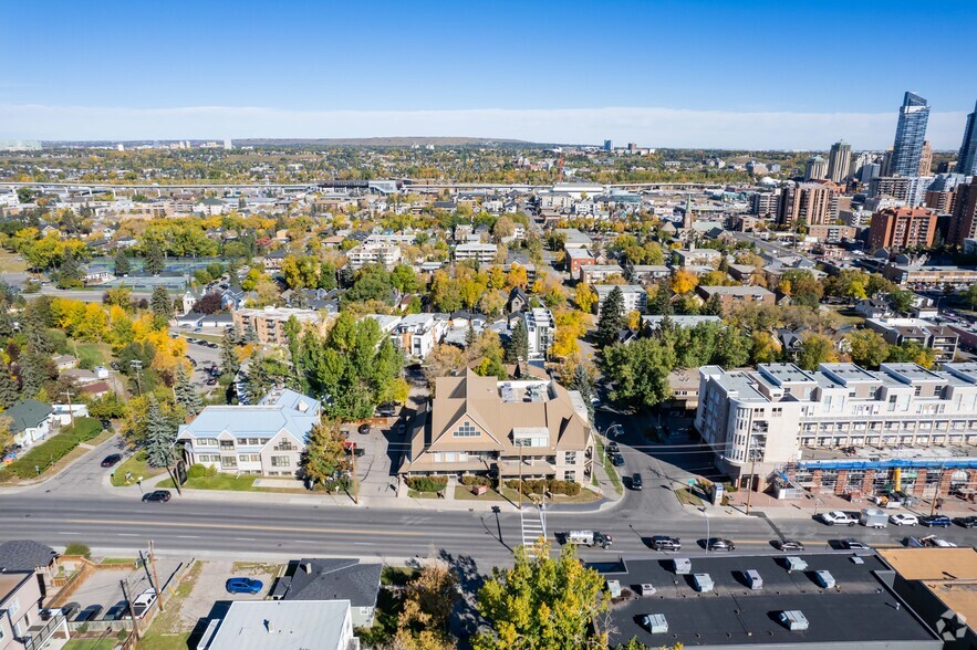 1608 17th Ave SW, Calgary, AB à louer - Aérien – Image 3 sur 4
