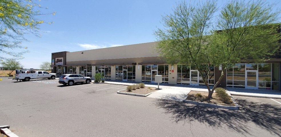 12100 N Dysart Rd, Surprise, AZ à louer - Photo de l’immeuble – Image 3 sur 9