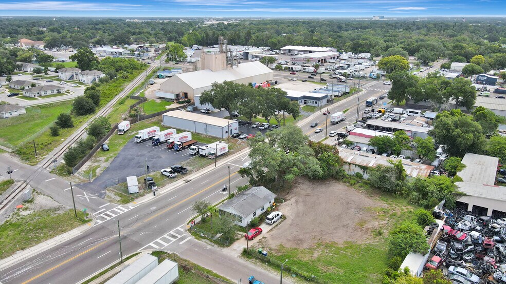 3909 N 38th St, Tampa, FL à louer - Photo de l’immeuble – Image 2 sur 21