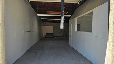 1288 W Lambert Rd, Brea, CA à louer Photo intérieure– Image 2 sur 5