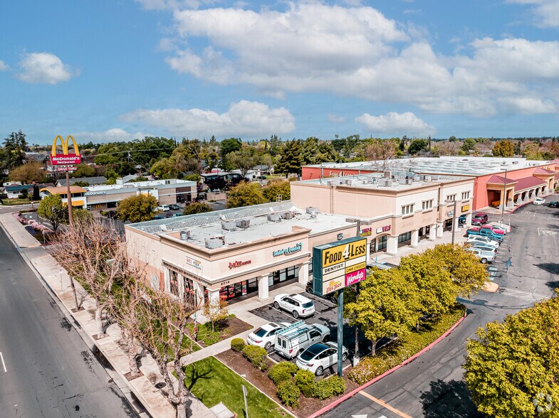 8014 Lower Sacramento Rd, Stockton, CA à louer - Photo principale – Image 1 sur 16