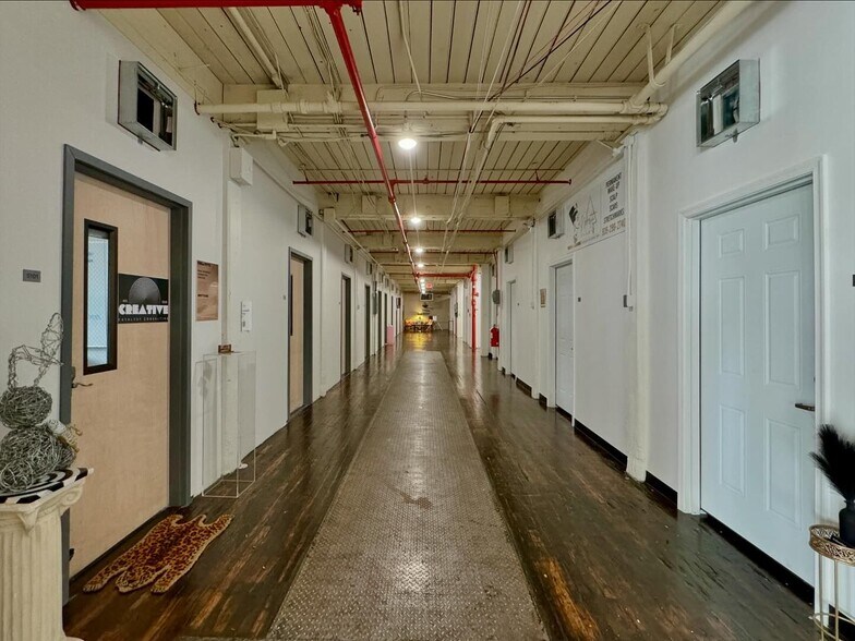 441 E Market St, York, PA à louer - Photo intérieure – Image 2 sur 17